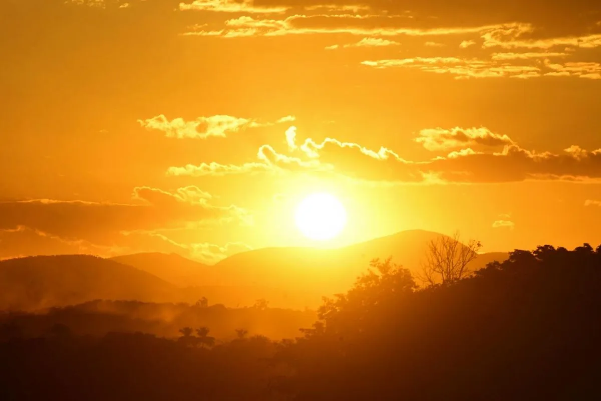 Calor de 40 °C avança pelo Brasil; veja como ficam as temperaturas no ES