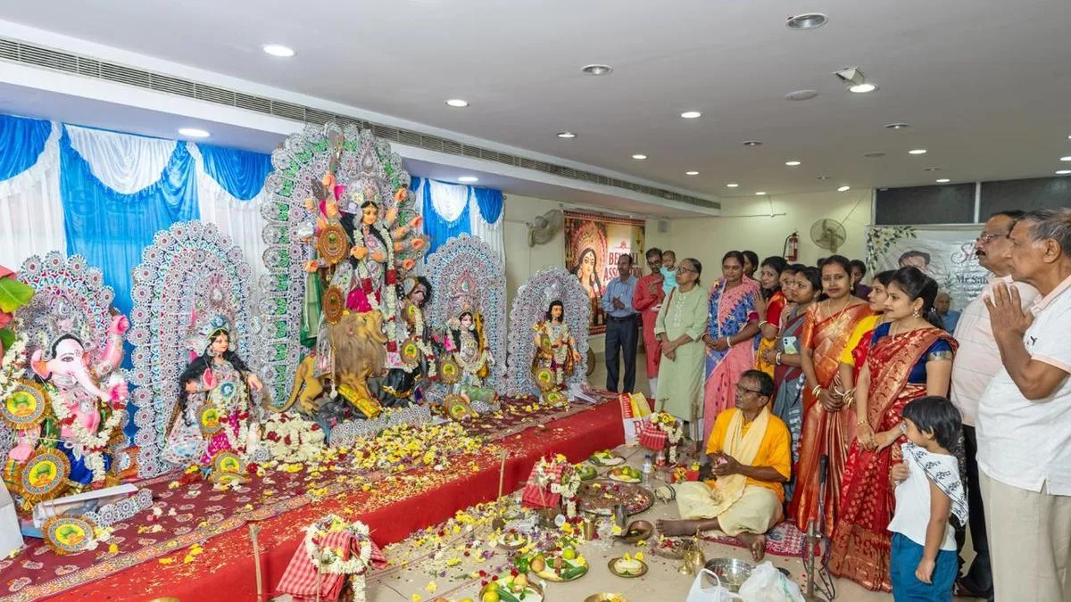 Visakhapatnam’s Bengali community celebrates Durga Puja with rituals, bhog and cultural programmes