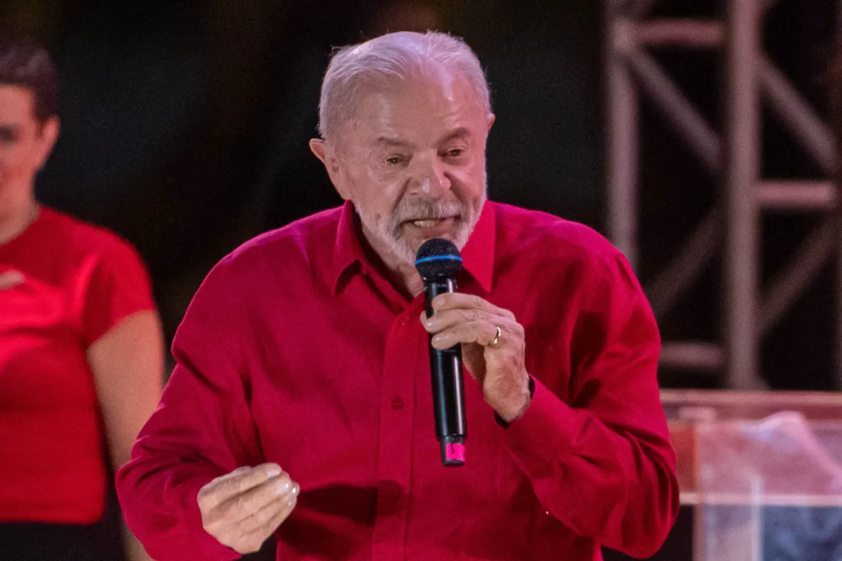 Flávio aciona TSE contra Lula por suposto uso eleitoral da máquina pública