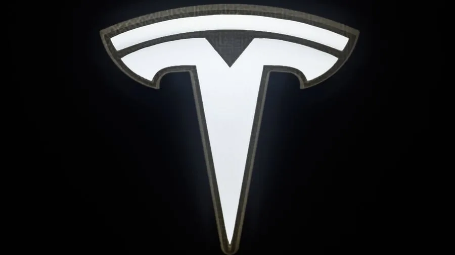 Musks Flugauto: Tesla zeigt Sportwagen mit Raketendüsen