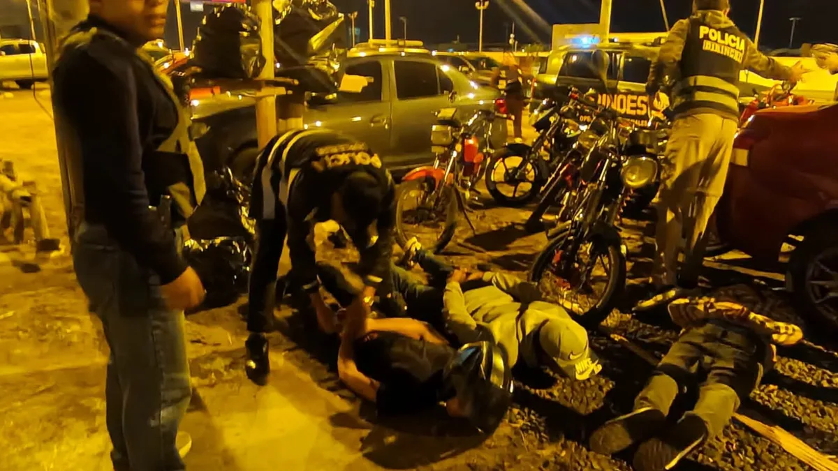 Más de 30 personas fueron intervenidas en local nocturno vinculado a facción del ‘Tren de Aragua’ en Punta Hermosa