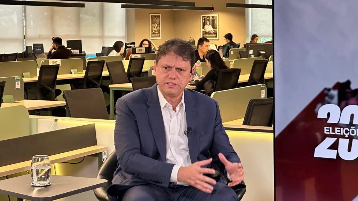 ‘Sou um pragmático’, diz Tarcísio sobre adesão ao bolsonarismo