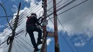 Aba Ultra conecta escuelas y centros de salud a través de fibra óptica