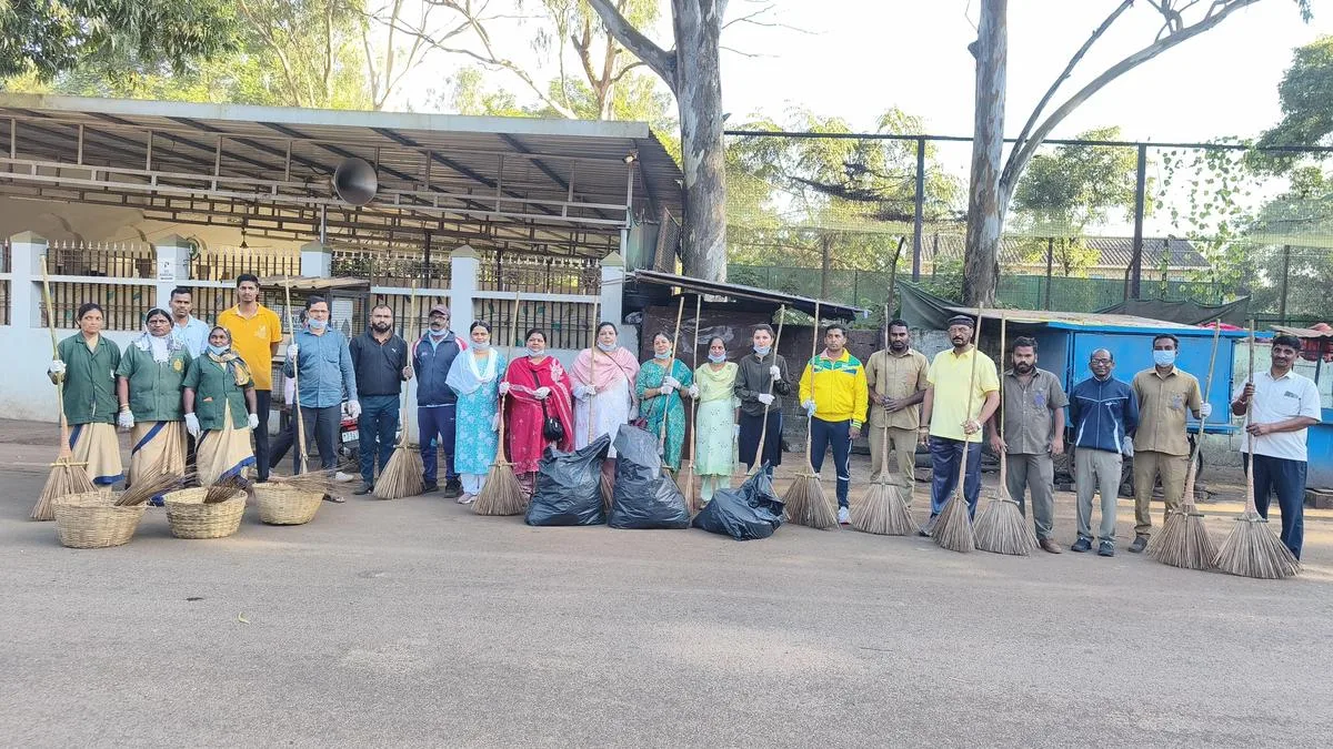 Cleaning drive at MLIRC in Belagavi