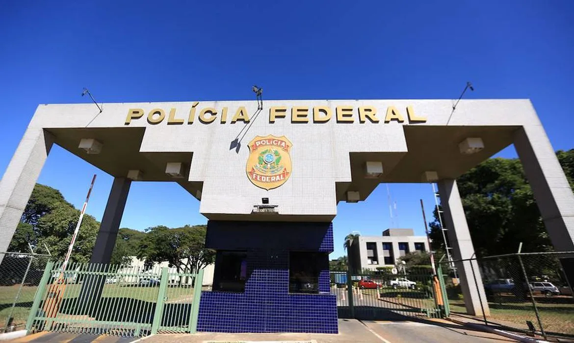 PF diz a Fachin que pode enviar dados de celular de Vorcaro ao STF: ‘Plenas condições’