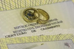 De 12,2 para 5,6: por que casamos menos nas últimas décadas?