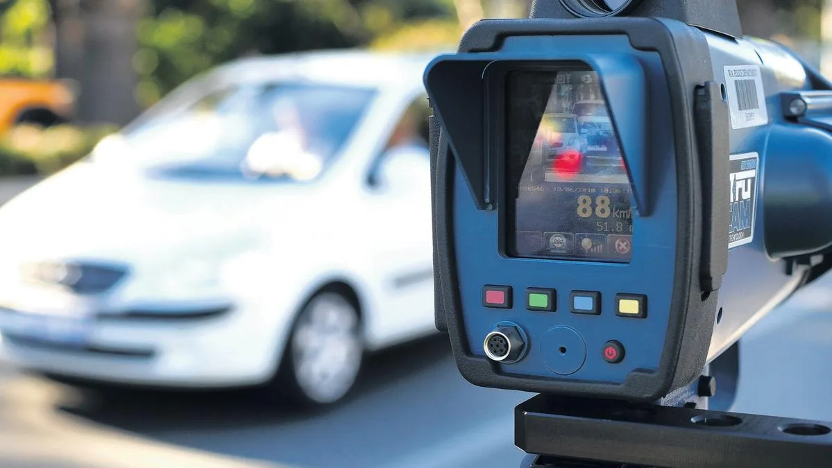 Wheatbelt mobile speed camera operator charged after allegedly causing near head-on crash