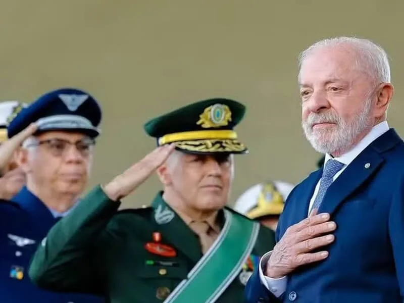 Lula defende mais investimento em Defesa para proteger riquezas