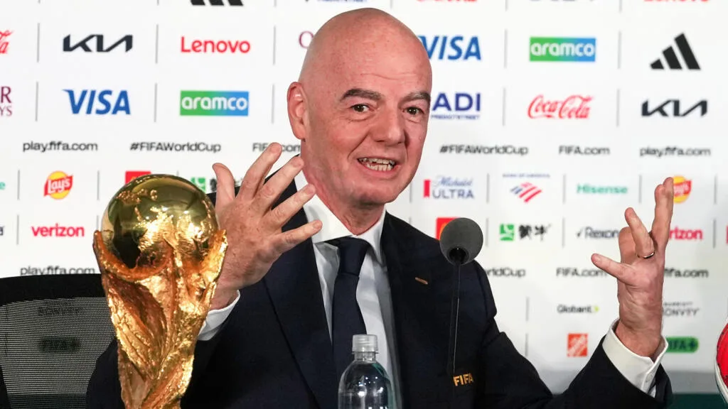 Uefa, Concacaf e AFC desafiam Infantino e cobram mudanças na Fifa