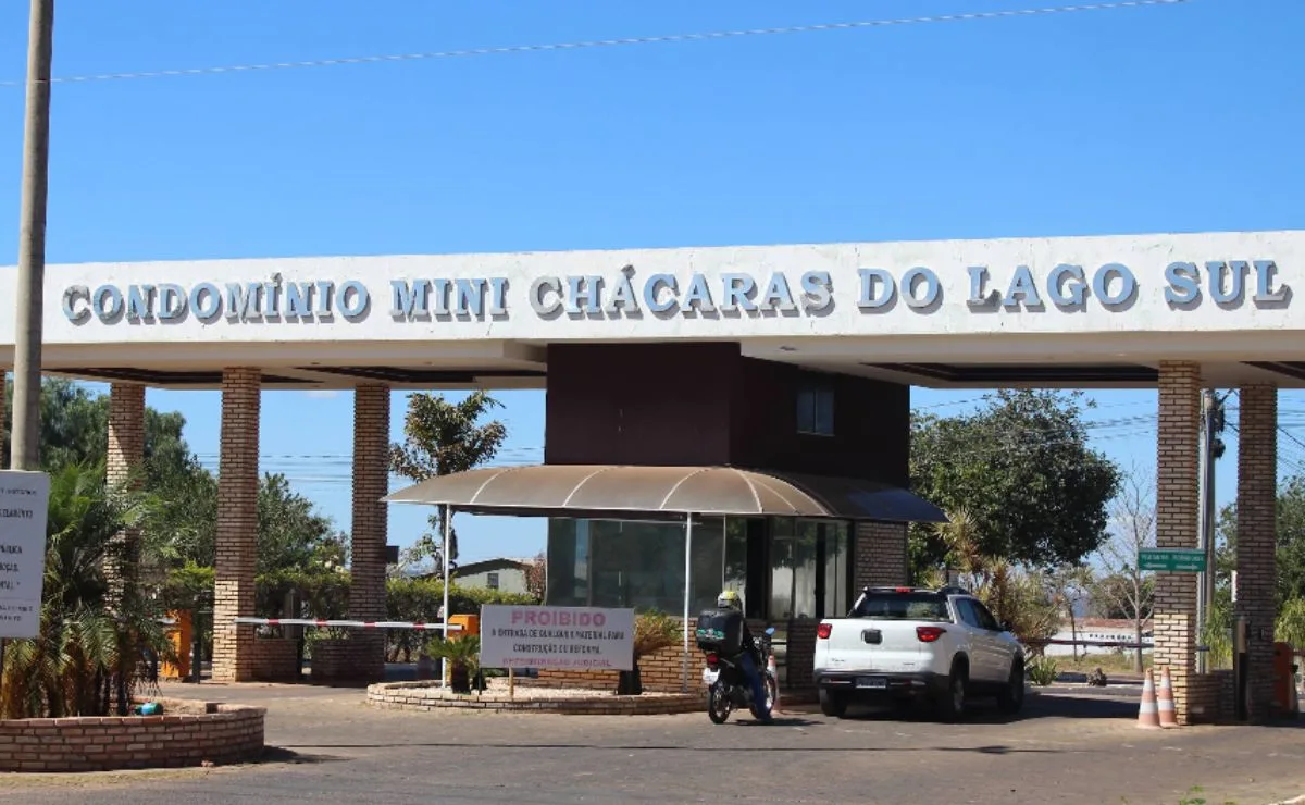 Venda de lotes é proibida e condomínio inteiro, com 400 casas, recebe ordem de demolição