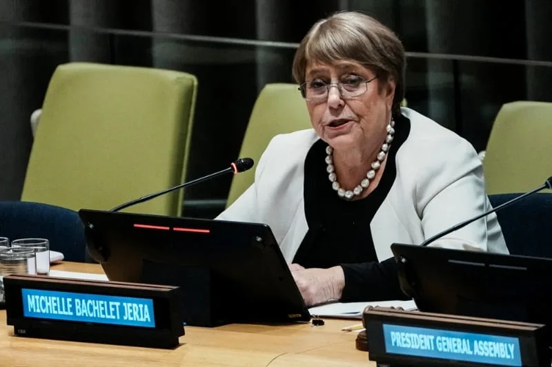 La expresidenta de Chile Michelle Bachelet se bajó de la carrera para dirigir la ONU