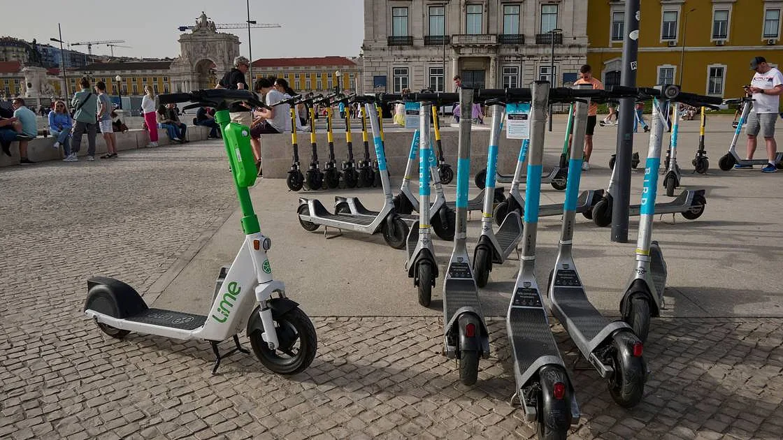 "É uma vergonha e vai acabar": Moedas suspende sistema de trotinetes partilhadas em Lisboa