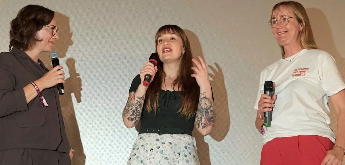 „Starke Männer haben keine Angst vor starken Frauen!“, ruft Heidi Reichinnek