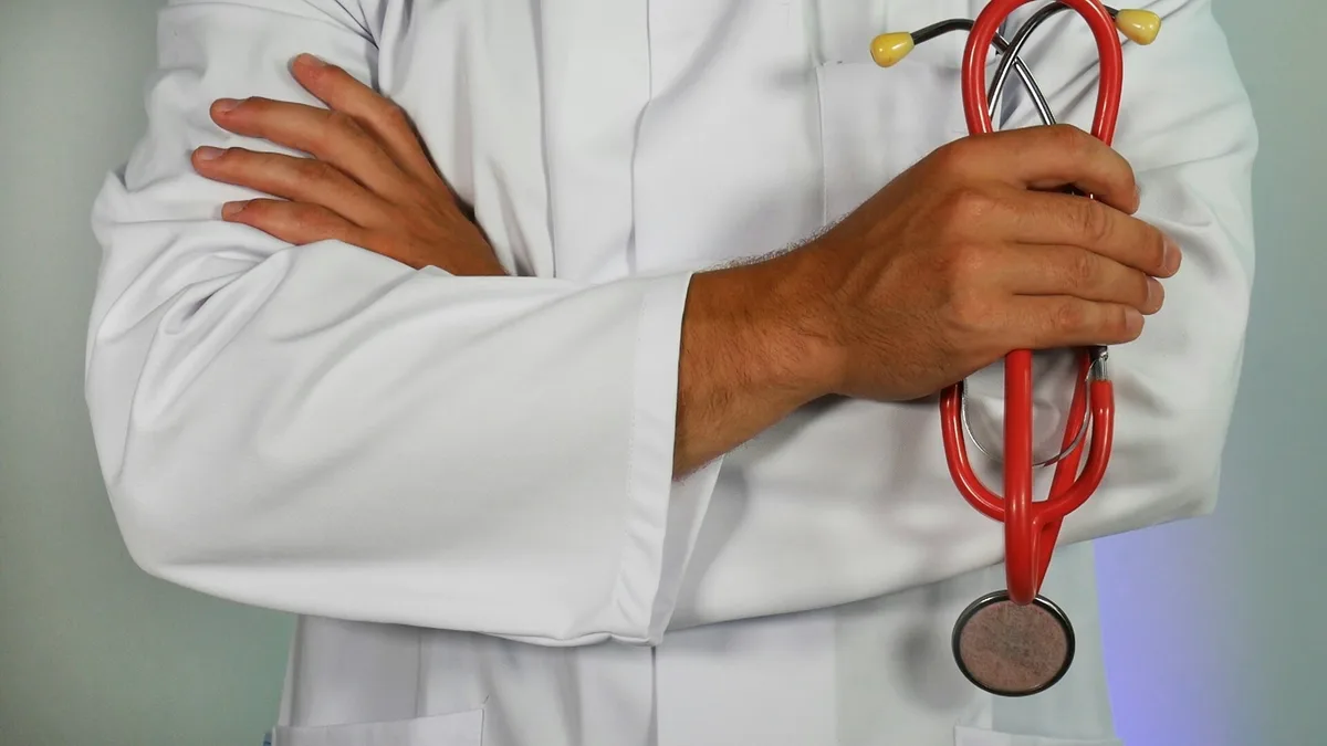 Médicos sem registro de especialista lideram denúncias de infrações éticas em Sergipe, alerta Cremese