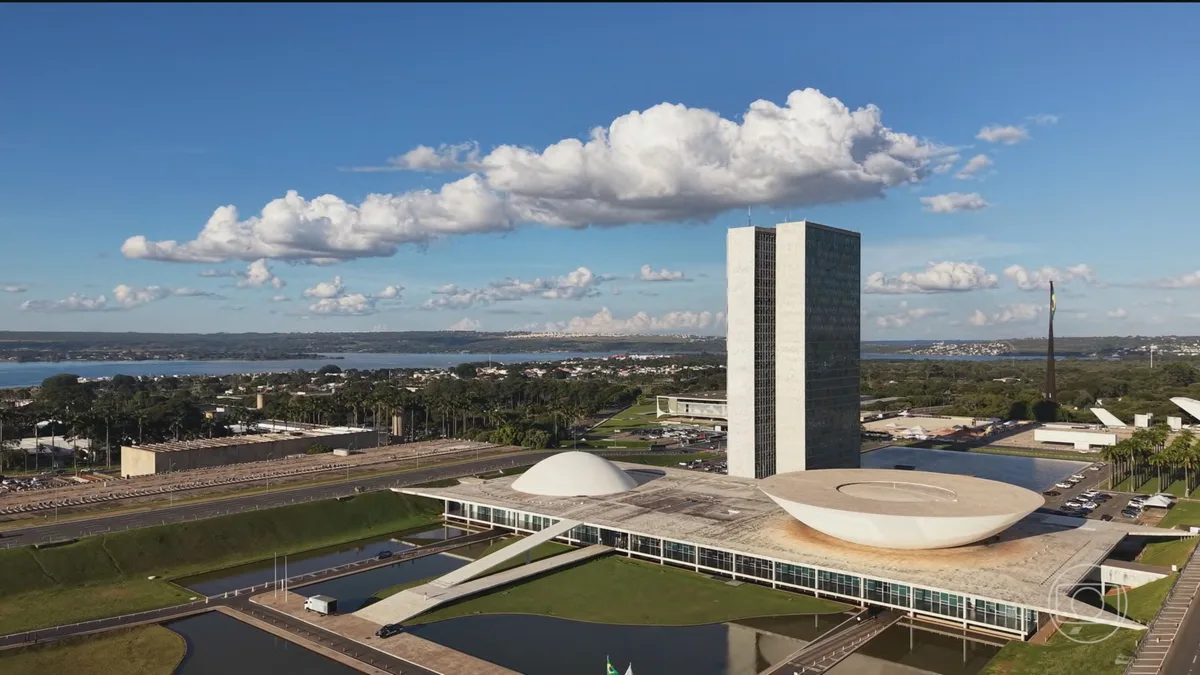 Congresso Nacional retorna do recesso com pauta emperrada por embates eleitorais