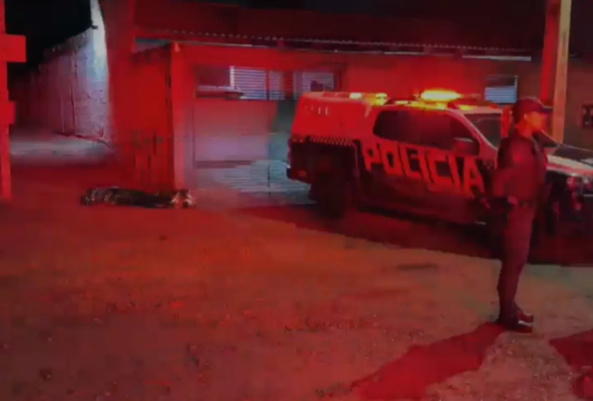 Jovem é perseguido e morto a tiros na frente de casa após ser atacado por dupla em Dourados