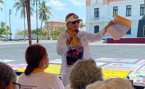 Denuncian lento avance en identificación de cuerpos de fosas clandestinas en Veracruz; llaman a crear más centros