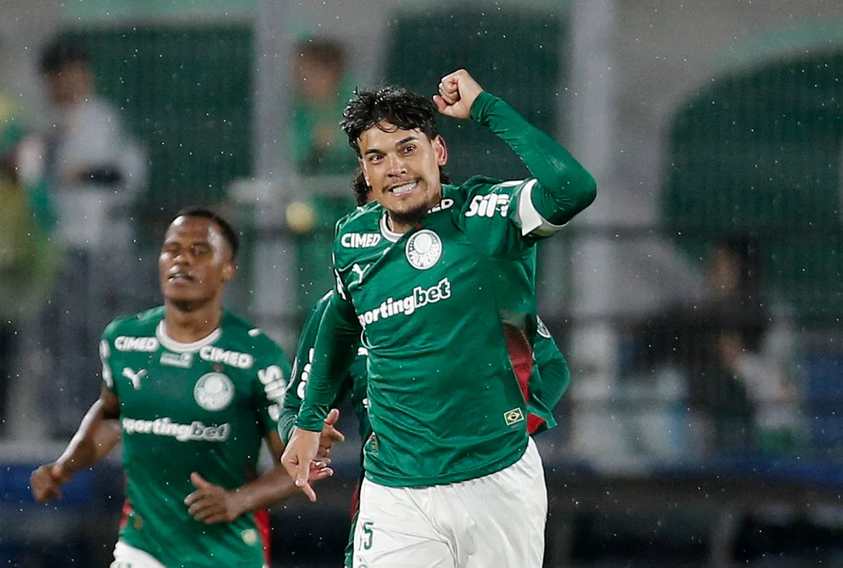 Gómez alcança marca única na Libertadores e fica perto de assinar renovação: "É só um protocolo"