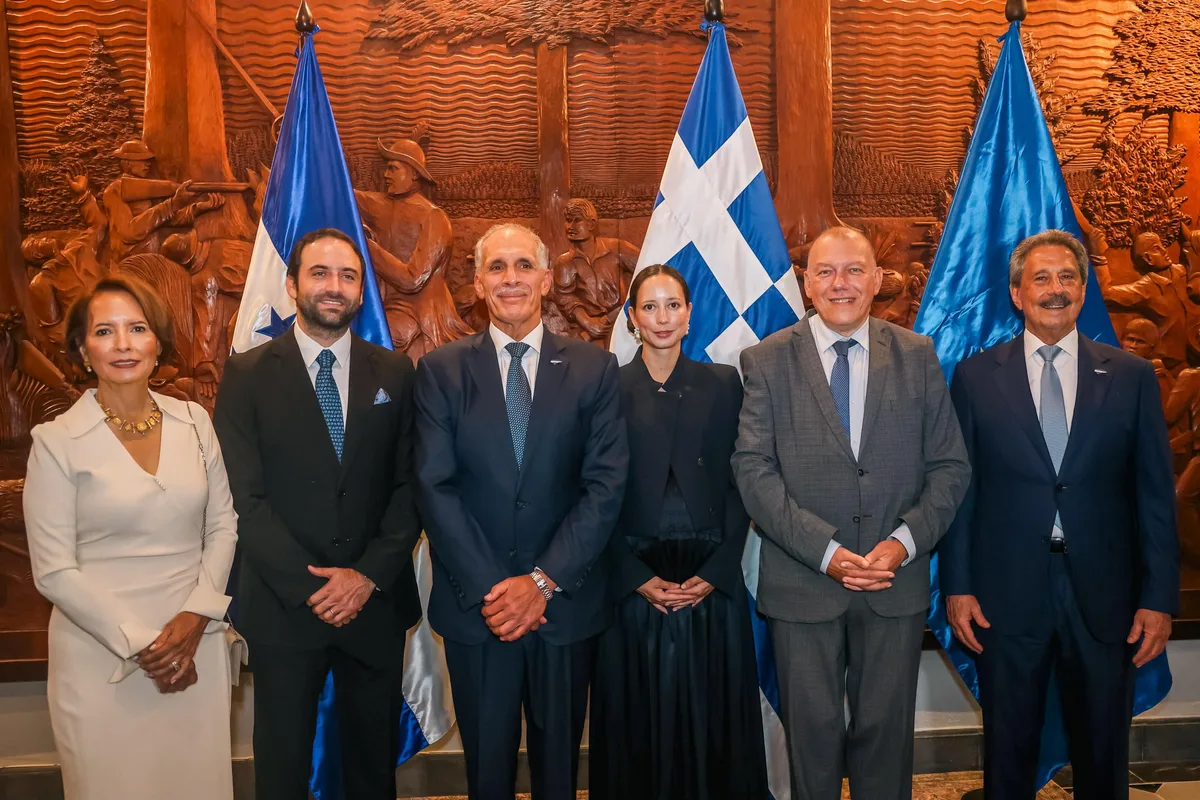 Honduras y Grecia abren un consulado honorario para impulsar comercio, turismo y cooperación portuaria