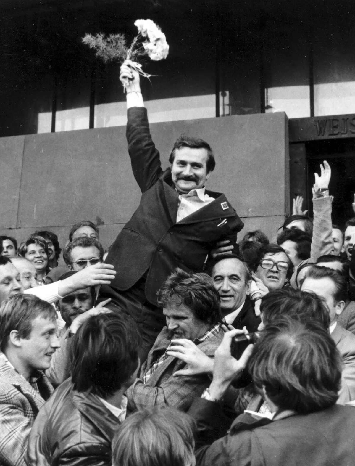 Lech Walesa après les accords de Gdansk en 1980 : "Nous avons gagné la première manche, la seconde sera autrement dure"