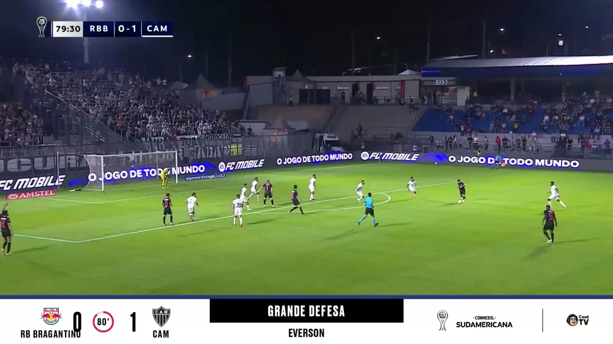 Éverson faz defesa milagrosa e salva empate do Bragantino contra o Galo; veja