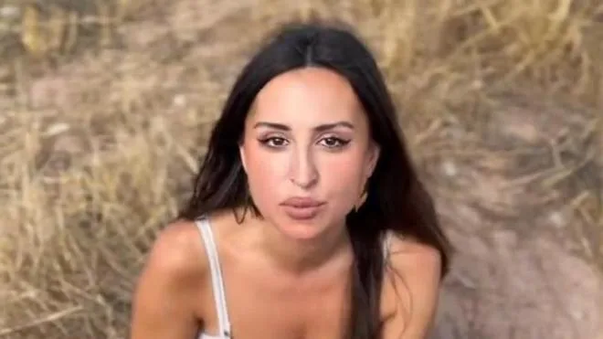 Una concejal de la CUP denuncia cientos de comentarios machistas tras publicar un vídeo en redes