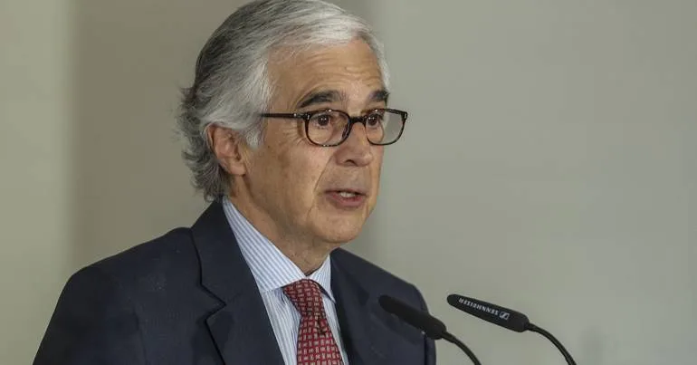 Moção de censura debatida a 10 ou 17 de setembro