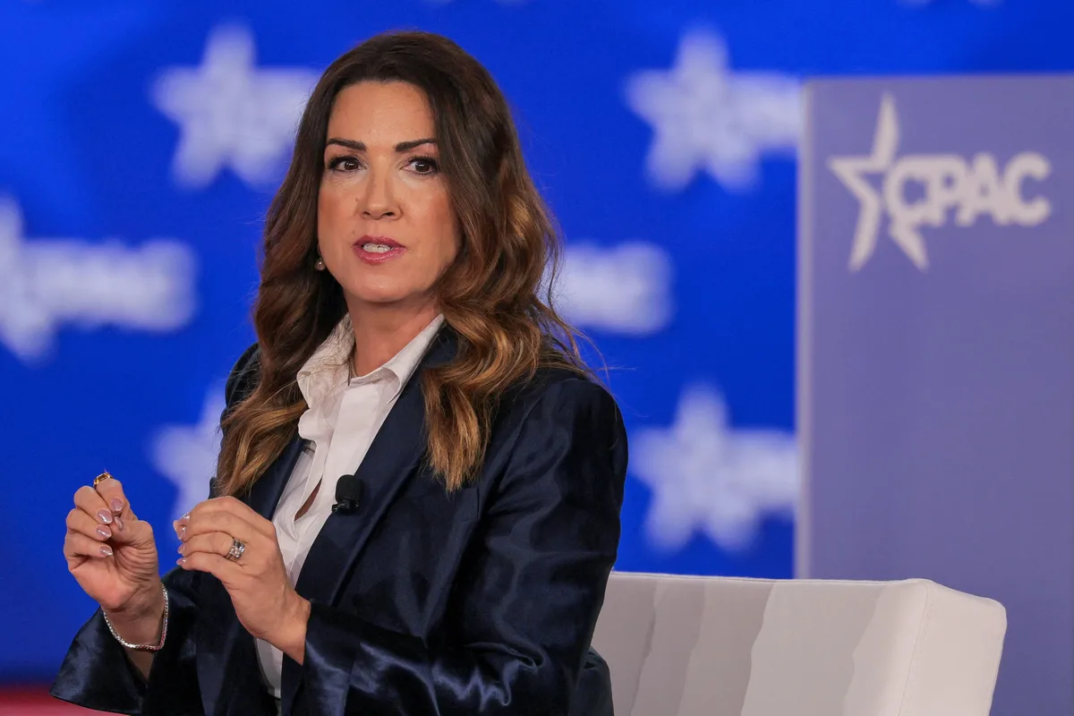 Sara Carter advierte que EEUU irá por cualquier persona que colabore con cárteles: “Nos aseguraremos que paguen el precio”