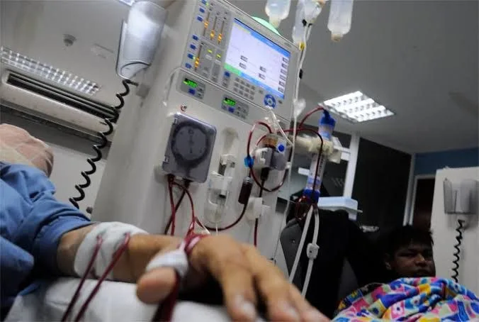 Pacientes renales terminan en turnos nocturnos por el colapso de máquinas en Barquisimeto