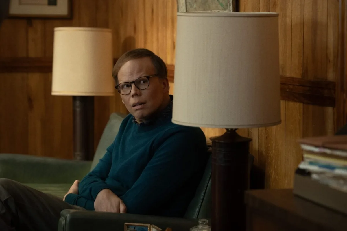 Jeff Hiller on the Wild Experience of Being on Both ‘Pluribus’ and ‘Widow’s Bay’