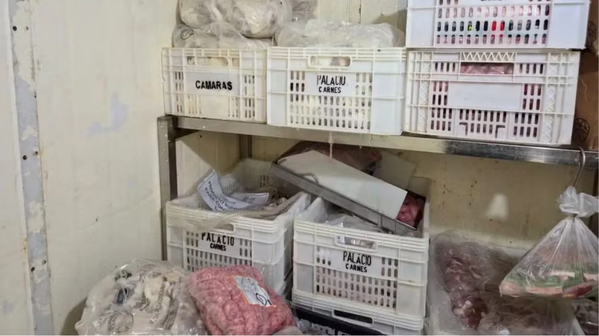 Açougue com 350 kg de carne estragada usava química para disfarçar podridão e enganar, mas acabou descoberto e fechado pela polícia