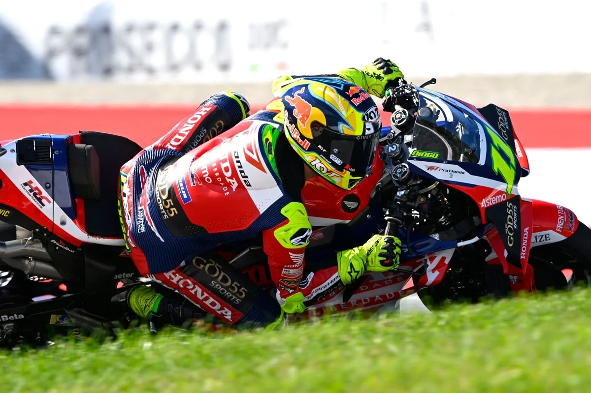 MotoGP: "Estou bravo porque não fiz uma volta perfeita", lamenta Moreira