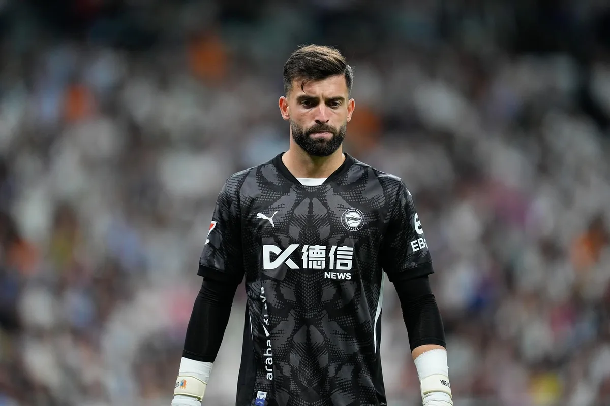 El portero español Antonio Sivera extiende su contrato con el Deportivo Alavés hasta 2030