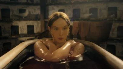 O conselho que a atriz de ‘Lizzie Borden’ recebeu dos pais Annette Bening e Warren Beatty