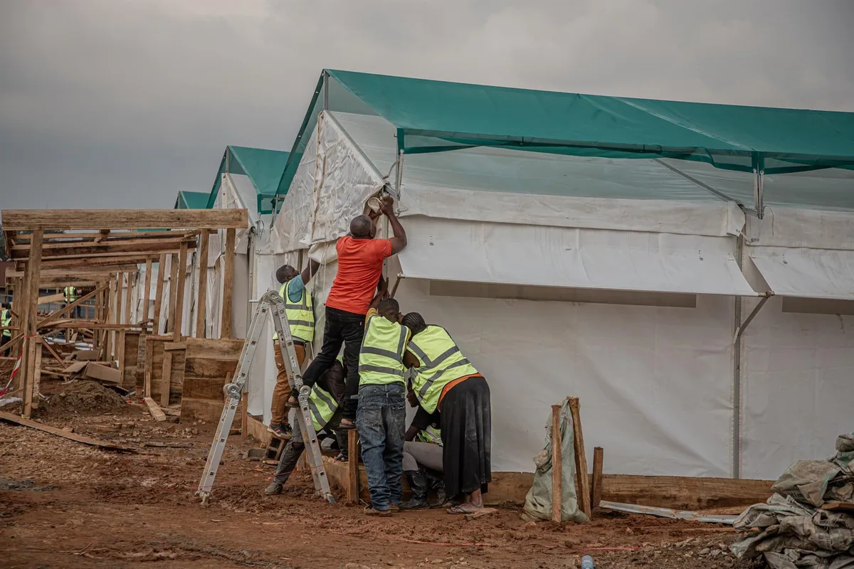 RDC confirma tres casos de ébola en un campamento de desplazados en Ituri que acoge a 70.000 personas