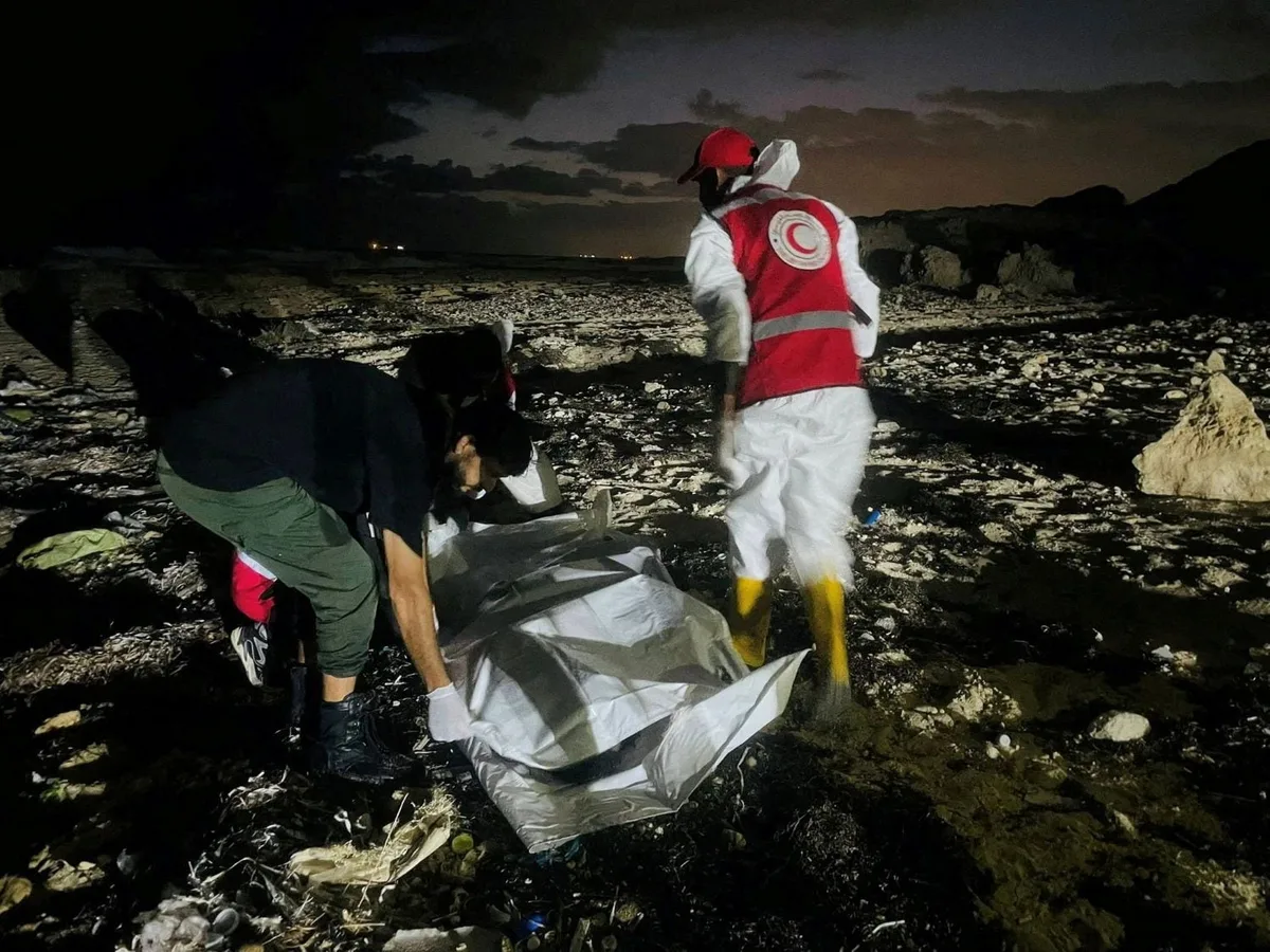 Tunisia coast guard recovers bodies of eight migrants