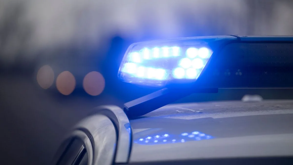 Unfälle: Sperrung nach Unfall mit vier Fahrzeugen