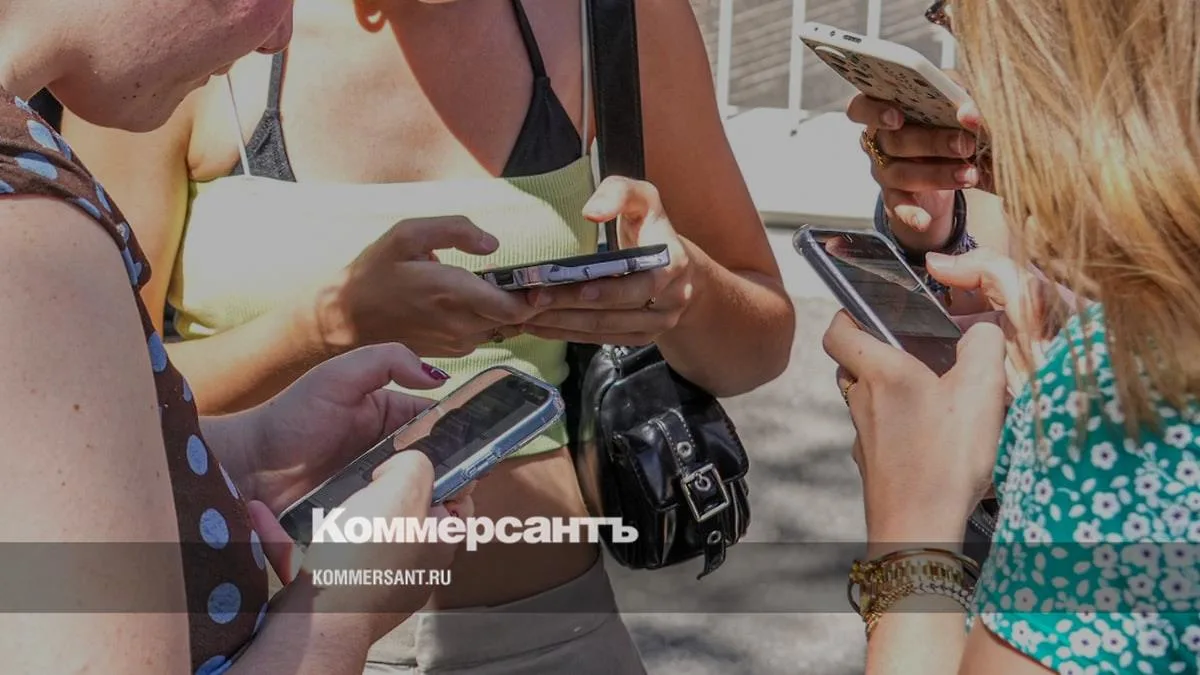 Французские школьники пойдут 1 сентября в TikTok // Конституционный совет Франции отменил запрет на социальные сети для детей