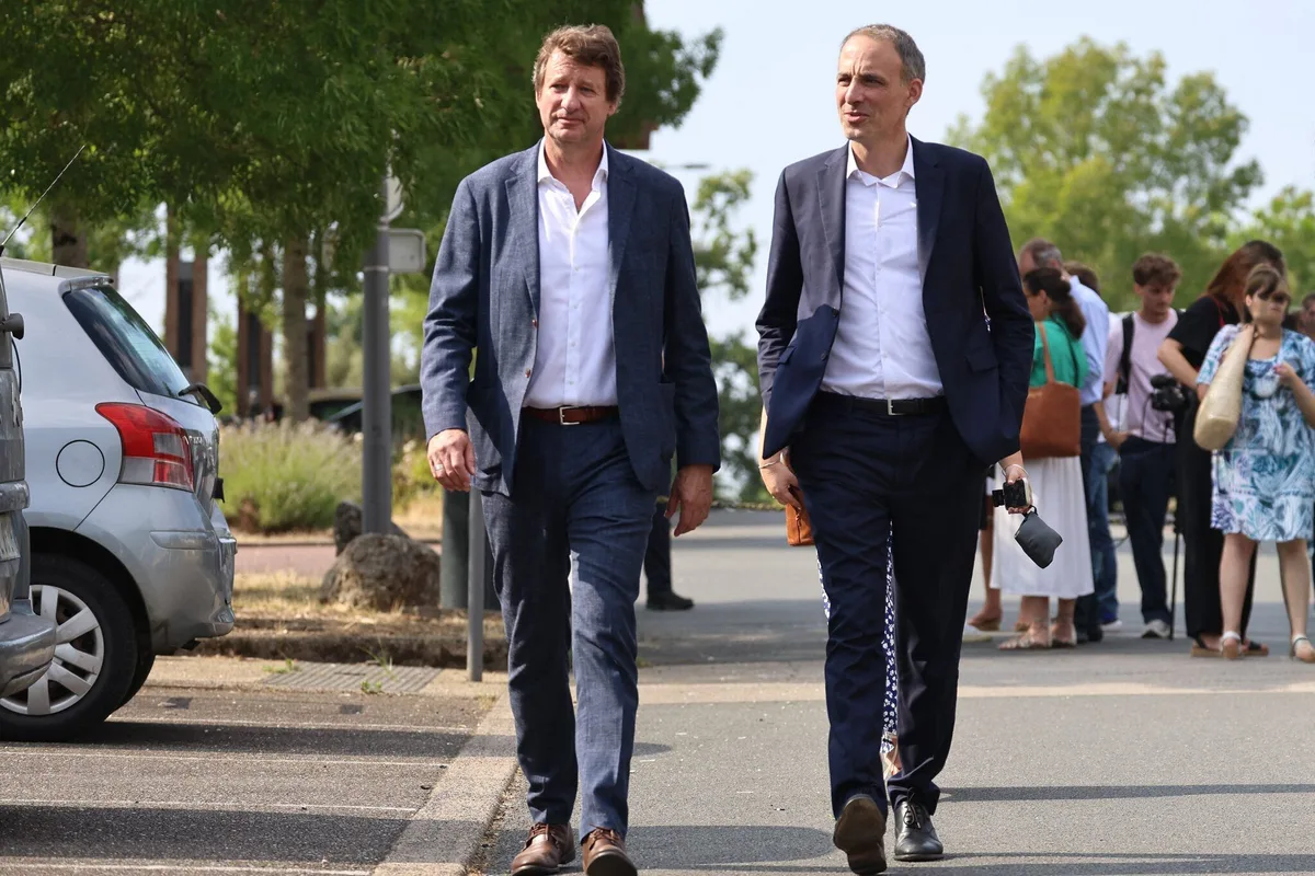 Présidentielle 2027 : l’écologiste Yannick Jadot annonce se rallier à Raphaël Glucksmann