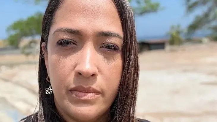 "Eran como mis hijos": el duelo de una profesora que perdió a más de 200 alumnos en el doble terremoto de Venezuela