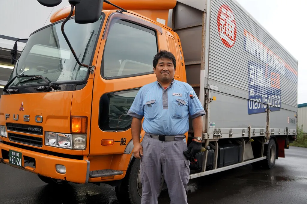 Que Japón tenga 100.000 personas mayores de 100 años explica un problema: se están quedando sin conductores, literalmente