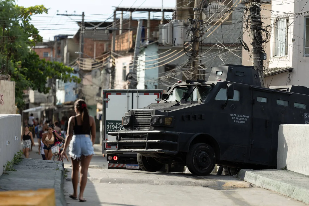 PM anuncia ocupação do Complexo de Israel, no Rio, por tempo indeterminado