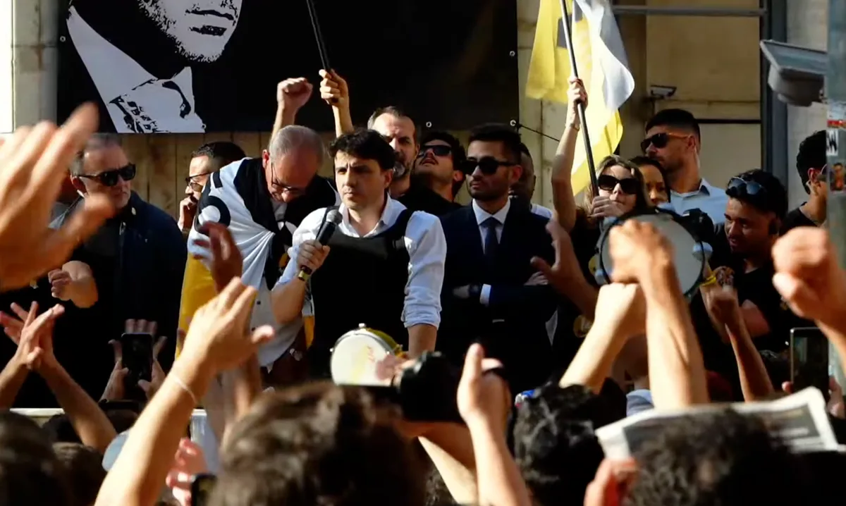 “Já imaginaram se em vez do maldito Flávio formos nós contra o Lula?”