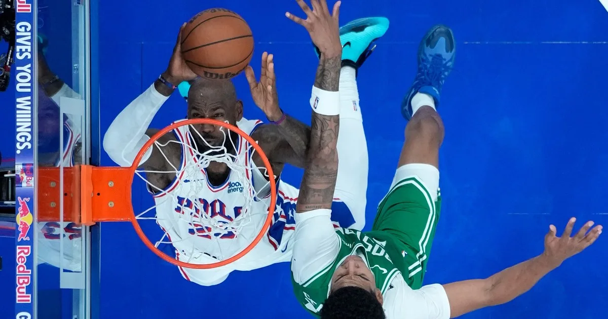 Show de LeBron James en su estreno en casa con los 76ers: alley-oop tremendo y cuándo será su debut oficial en la NBA