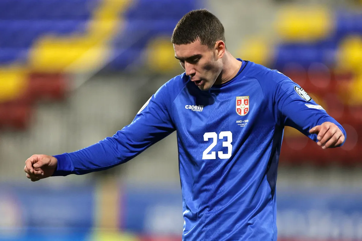 Atacante sérvio Dusan Vlahovic deixa Juventus e assina com Besiktas