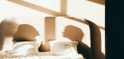 Sex in Langzeitbeziehungen: Was Paare tun können, wenn körperliche Nähe zum Problem wird