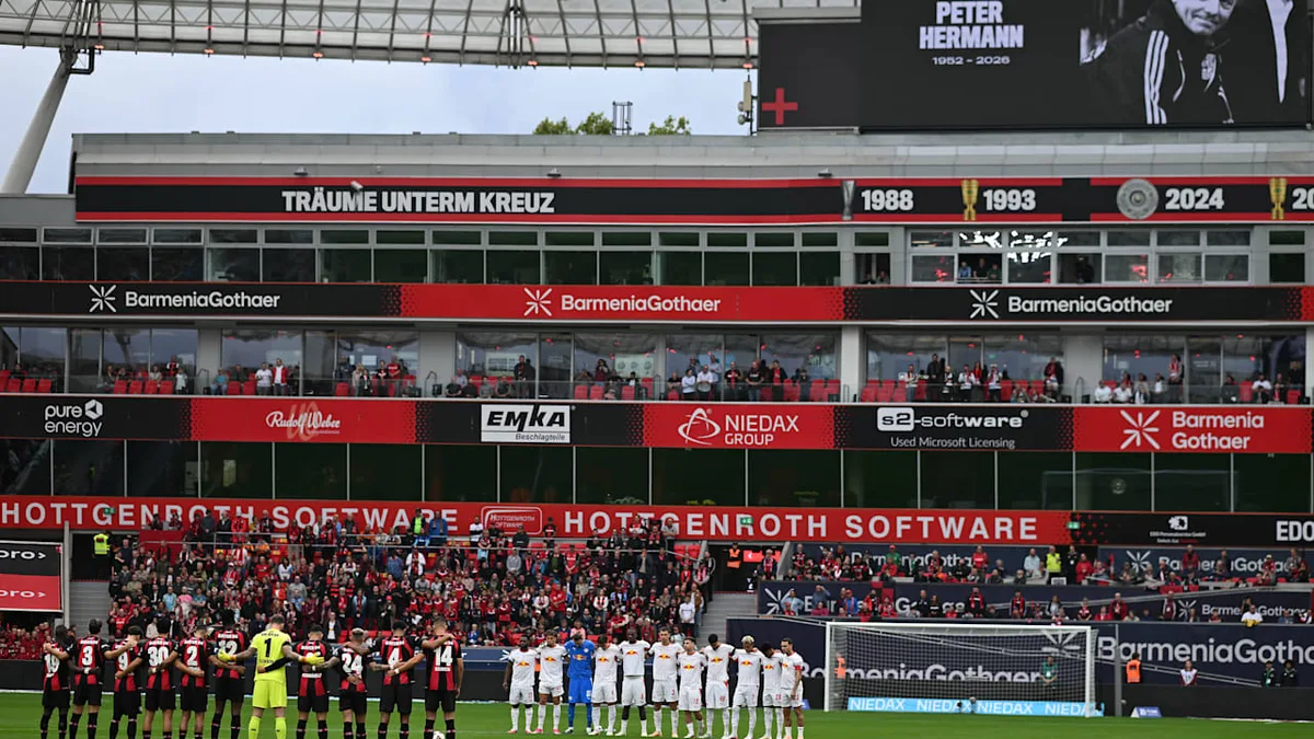 Nach Tod von Peter Hermann (†74) - Emotionale Szenen bei Bundesliga-Topspiel