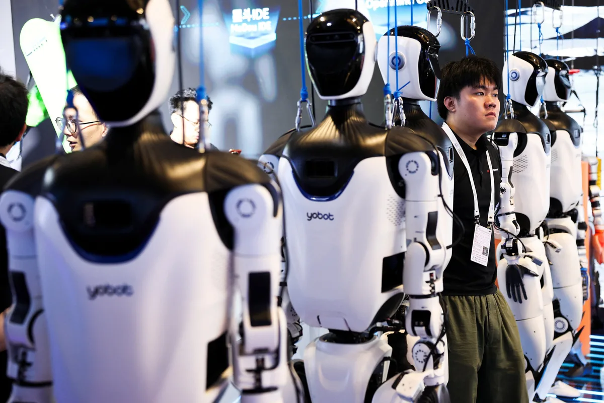 Ya es un hecho: los chatbots lograron reemplazarnos, conversan entre sí y el humano poco aparece