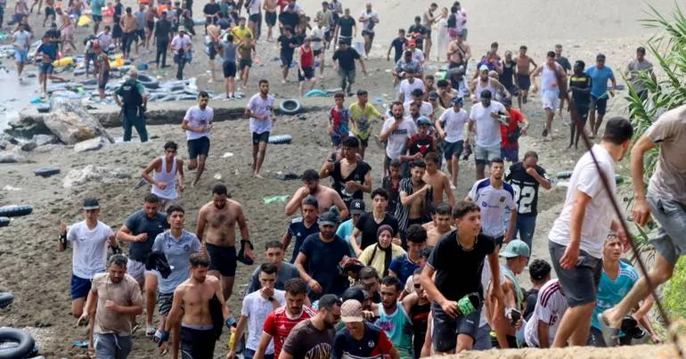Ceuta detetou mais de 2.900 menores após entrada em julho