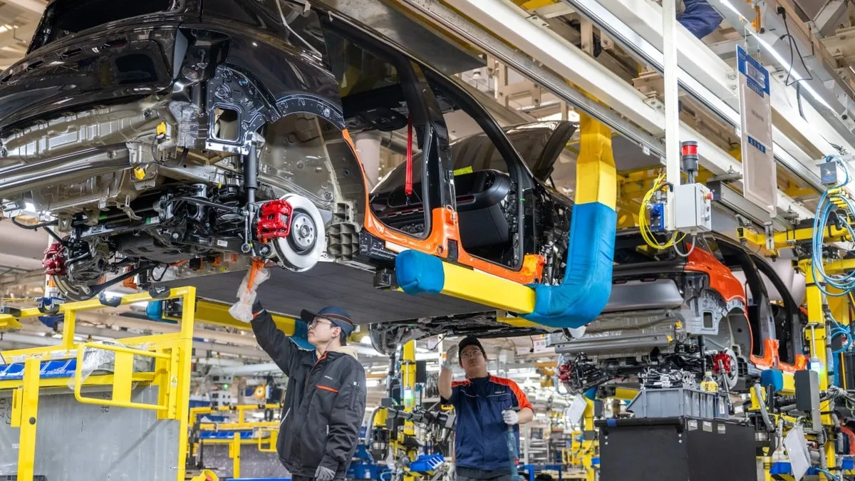 After gaining EV dominance, Chinese carmakers shift goal to take on full-hybrid behemoths